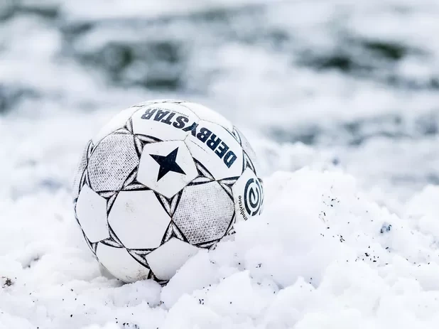 https://fcalmere.com/wp-content/uploads/2026/08/Sneeuw-1-1.webp